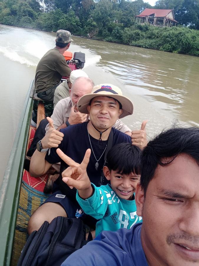 Bee Bee'S Chalets Home Stay And Trekking Banlung Exteriör bild