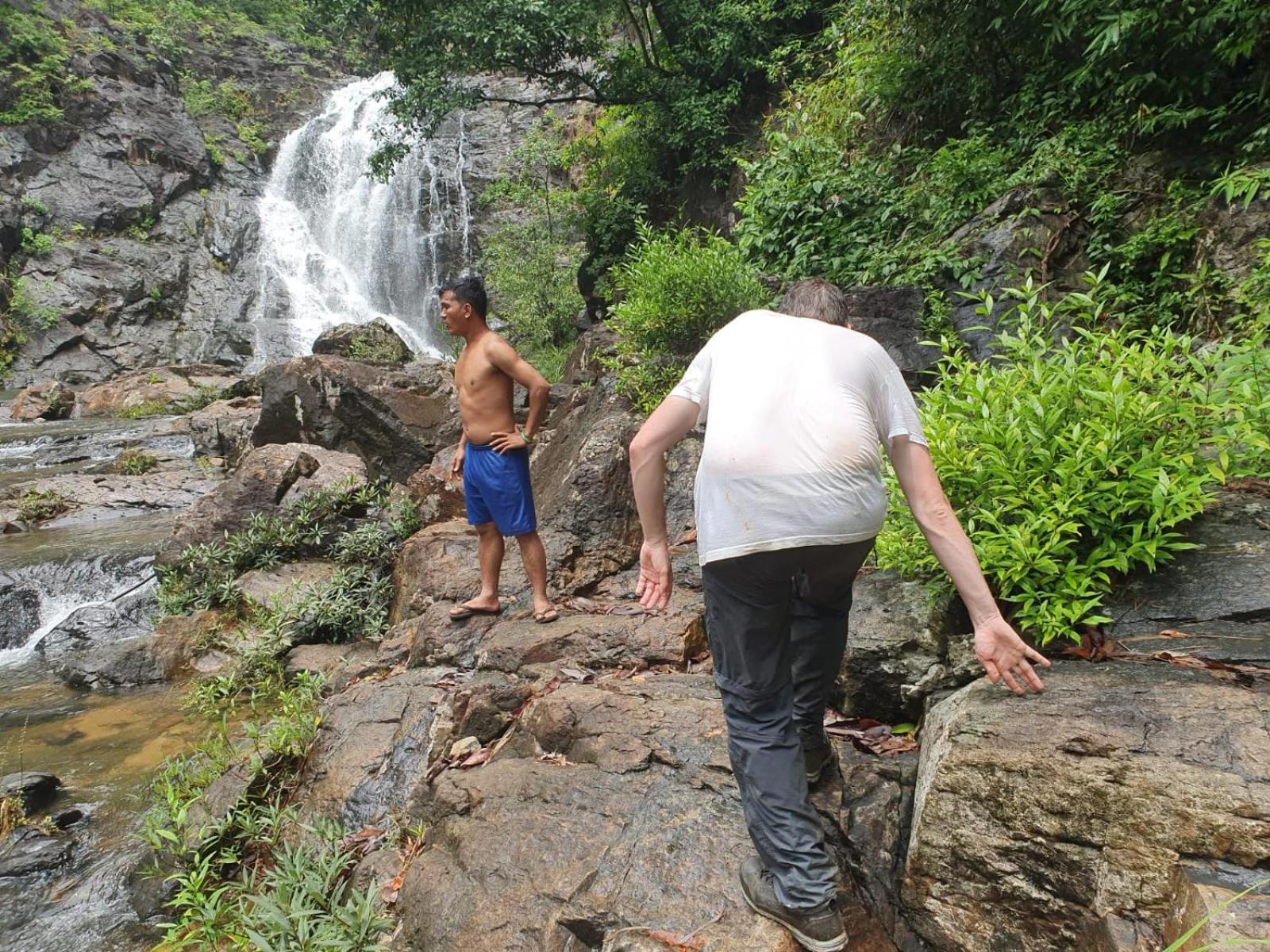 Bee Bee'S Chalets Home Stay And Trekking Banlung Exteriör bild