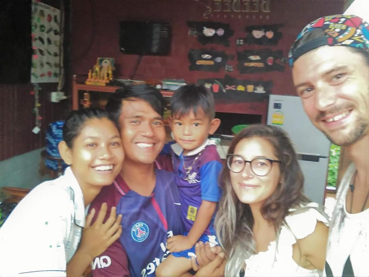 Bee Bee'S Chalets Home Stay And Trekking Banlung Exteriör bild