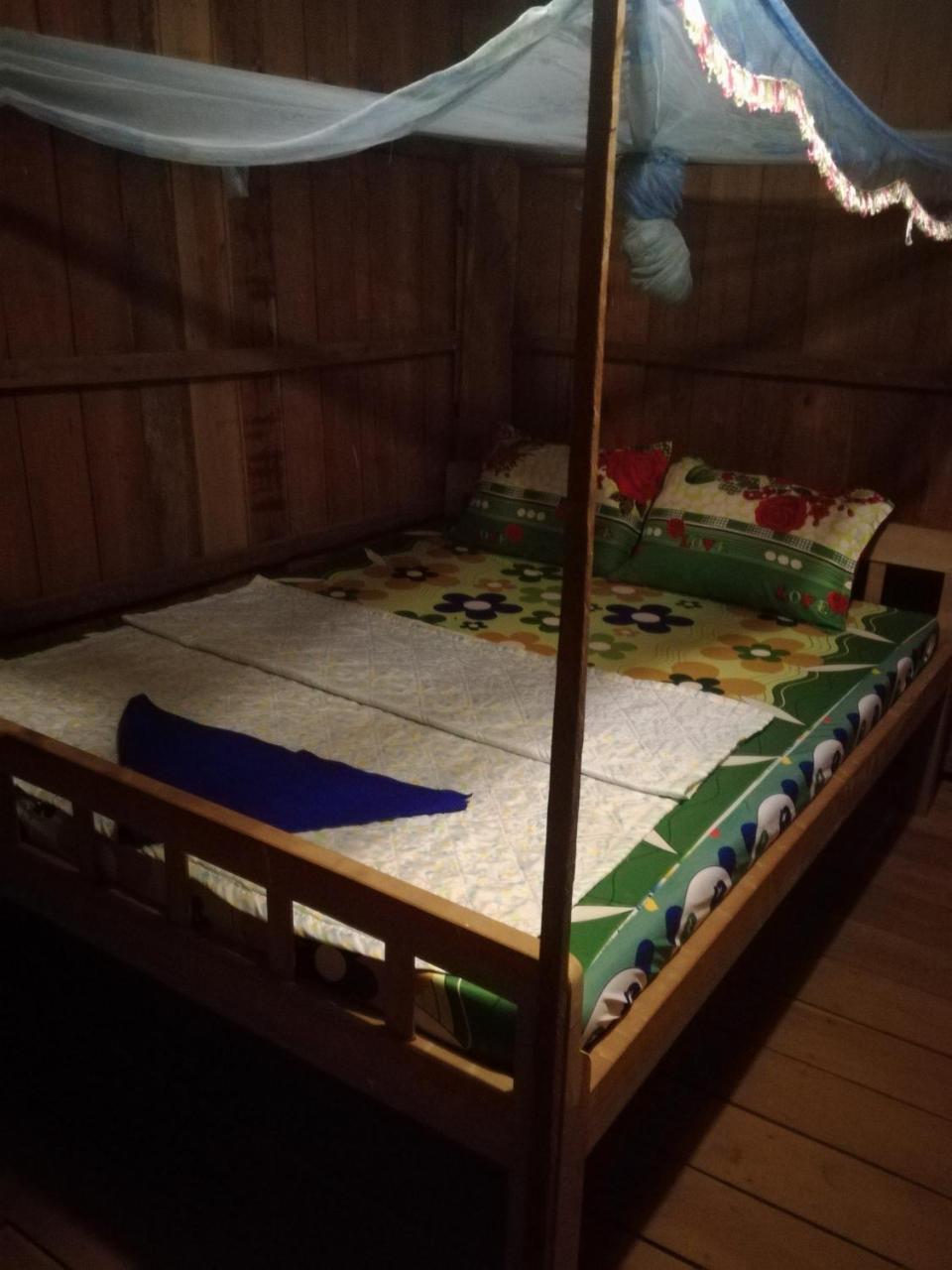 Bee Bee'S Chalets Home Stay And Trekking Banlung Exteriör bild